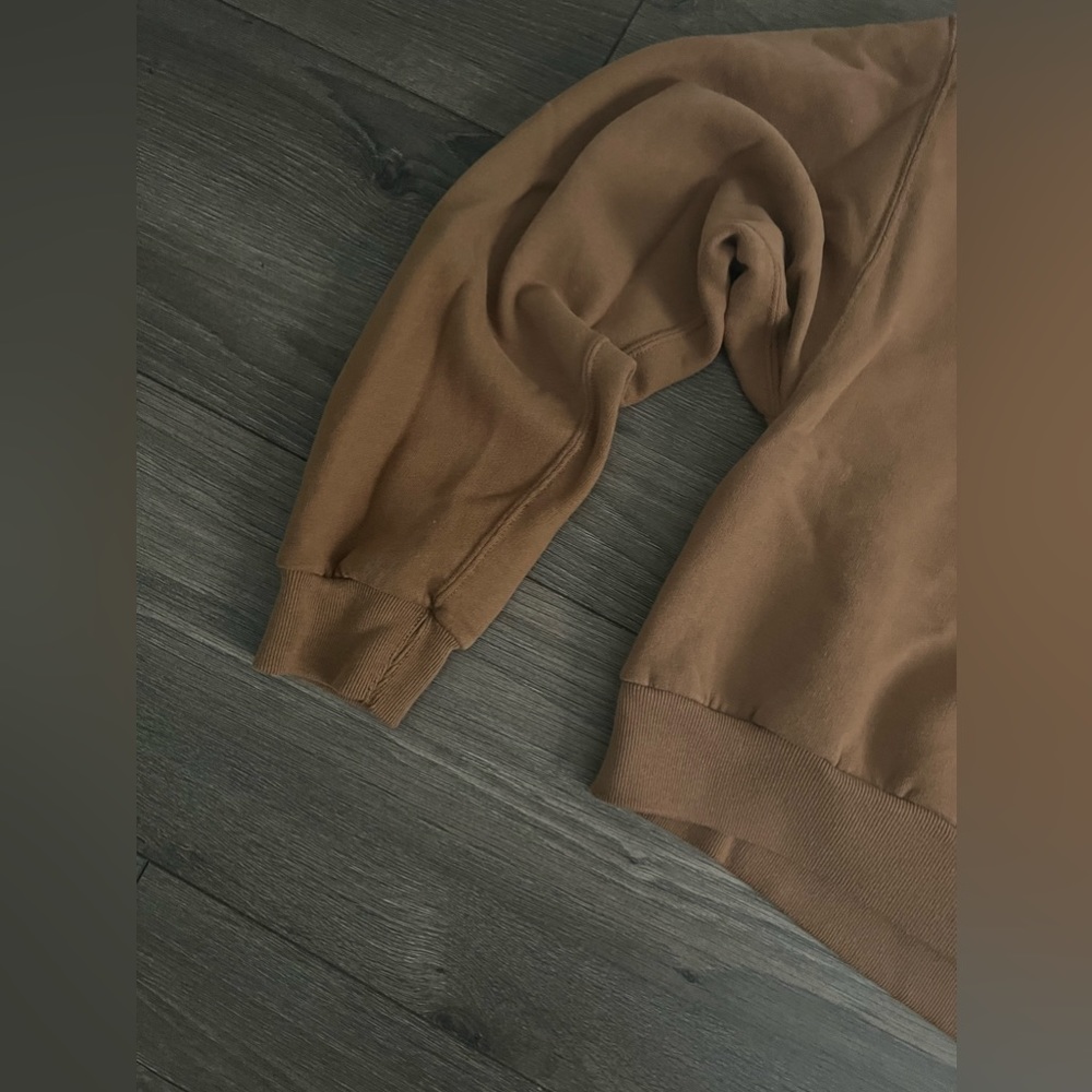 Abercrombie and Fitch (Soft A&F Collection) Crop Hoodie! - Picture 7 of 7
